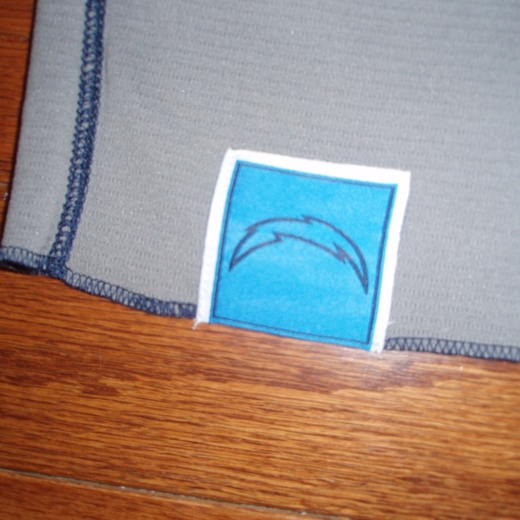 CHARGERS NFL TEAM APPAREL REVERSIBLE MENS JERSEY XL - Picture 3 of 7